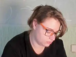 Naughtycharming  live sex cam