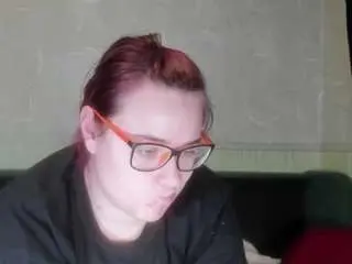 Naughtycharming  live sex cam