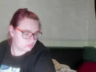 Naughtycharming  live sex cam
