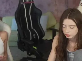 Reginasweet054  live sex cam