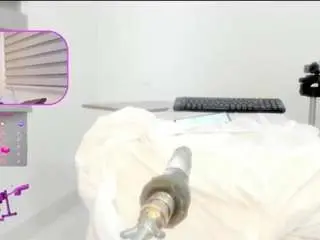 Yessica-yennifer  live sex cam