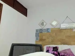 Kyliebenson  live sex cam