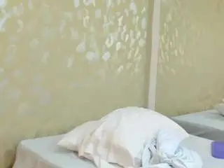 Kyliebenson  live sex cam