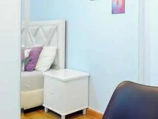 Kyliebenson  live sex cam