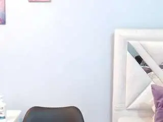 Kyliebenson  live sex cam