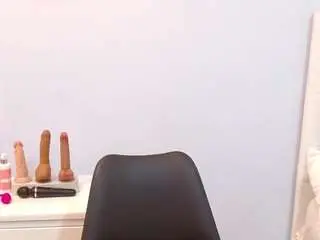 Kyliebenson  live sex cam