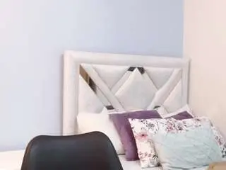Kyliebenson  live sex cam