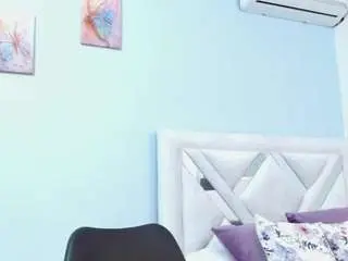 Kyliebenson  live sex cam