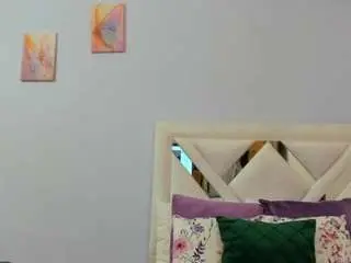 Kyliebenson  live sex cam