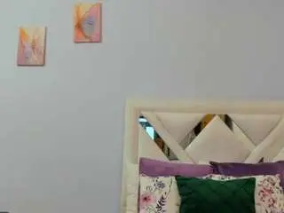 Kyliebenson  live sex cam