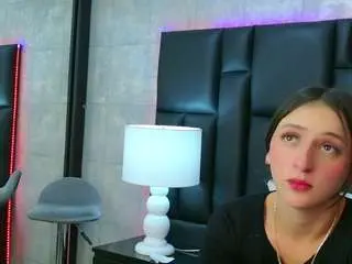 Marilynwild  live sex cam