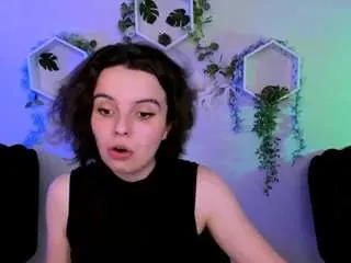 Mia-mooon  live sex cam