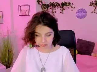 Mia-mooon  live sex cam