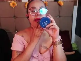 Peach-moore  live sex cam