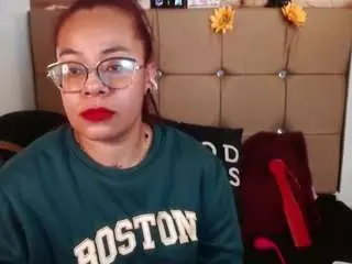 Peach-moore  live sex cam