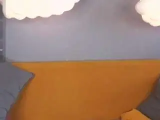 Alis-blossom  live sex cam