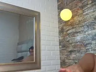 Amarahanks11  live sex cam