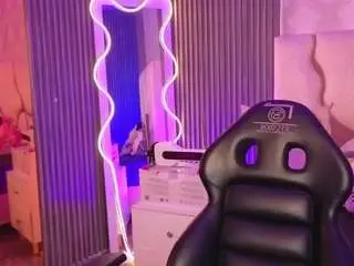 Andrea-tay  live sex cam