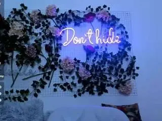 Beellami  live sex cam