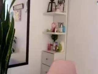 Cassandraandrews  live sex cam