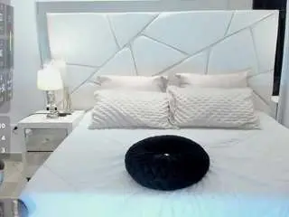 Natashakiim  live sex cam