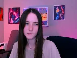 Caroline-honeyy  live sex cam