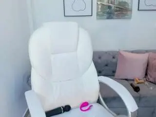 July-adams  live sex cam