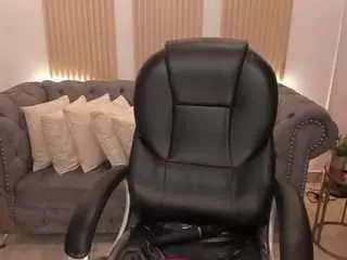 July-adams  live sex cam
