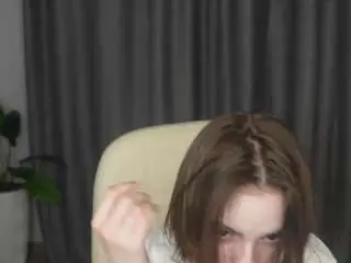 Louettayingst  live sex cam