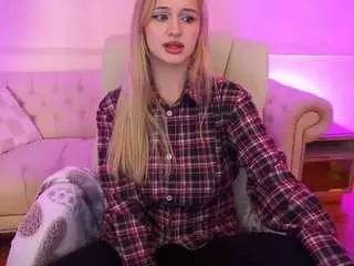 Lylayeess  live sex cam