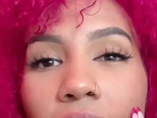 Rubyroger  live sex cam