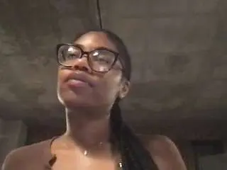 Themistressla  live sex cam