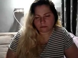 Candycream17  live sex cam