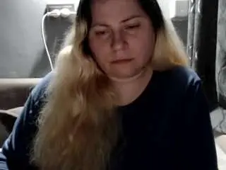 Candycream17  live sex cam