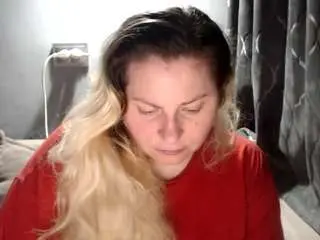 Candycream17  live sex cam