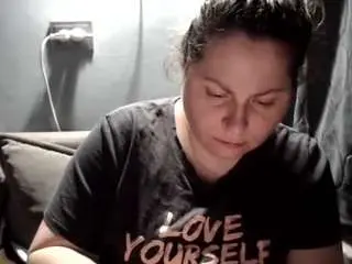 Candycream17  live sex cam