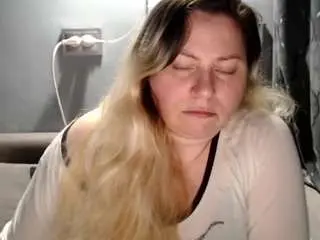 Candycream17  live sex cam