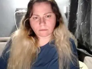 Candycream17  live sex cam