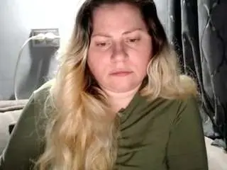 Candycream17  live sex cam