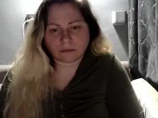 Candycream17  live sex cam