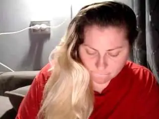 Candycream17  live sex cam