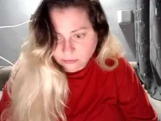 Candycream17  live sex cam