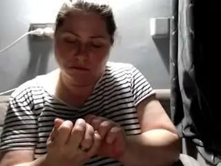 Candycream17  live sex cam