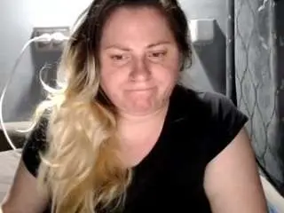 Candycream17  live sex cam