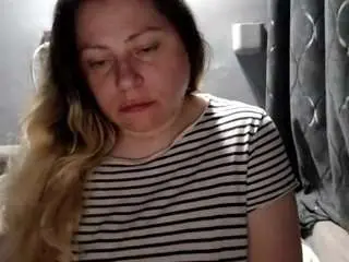 Candycream17  live sex cam