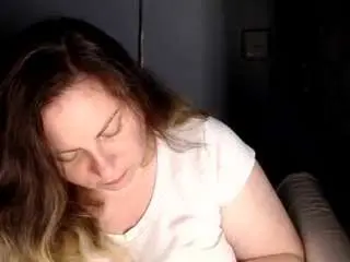 Candycream17  live sex cam