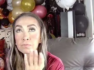Evelynagrey  live sex cam