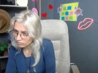 Rubydavis  live sex cam