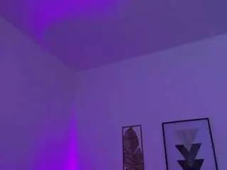 Zharaa-fox  live sex cam