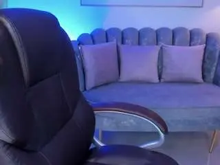 Zharaa-fox  live sex cam